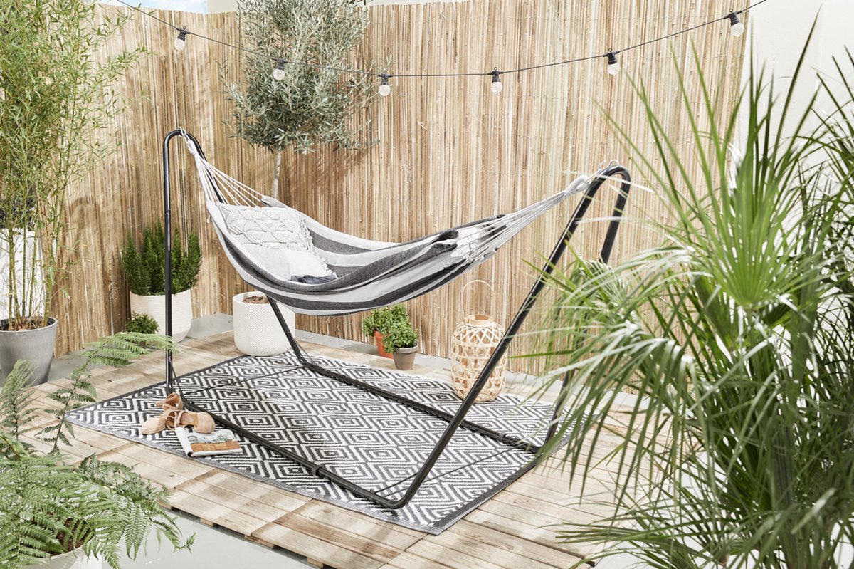 909 Outdoor - Hangmat met Standaard - Zwart/witte Hangmat van Katoen en Polyester - Geen Montage Nodig - 200 x 100 cm (L x B) (8720195382720)